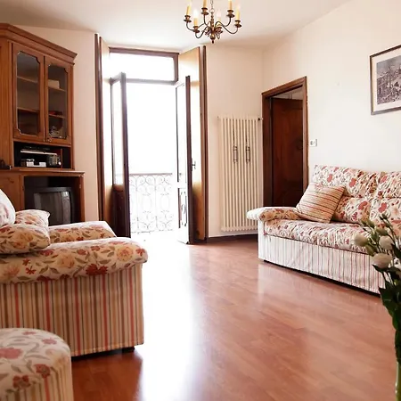 Make The Most Of Magic With This Centrally Located Balcony Appartement Domaso